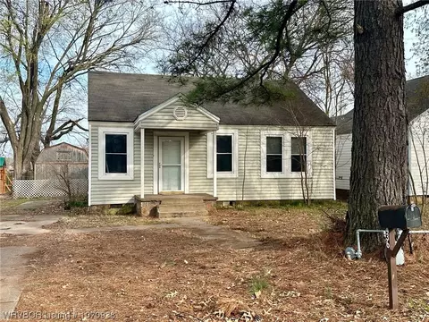 436 N 40th St, Fort Smith, AR 72903