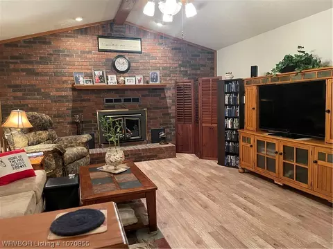 Living - 1004 Frazier Rd, Mansfield, AR 72944 photo 4 of 4