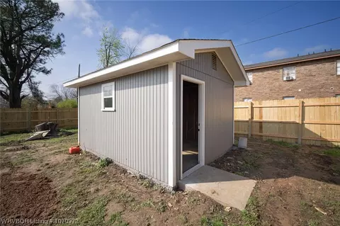 Exterior - 3601 N 49th St, Fort Smith, AR 72904 photo 4 of 8