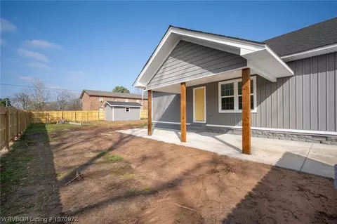Exterior - 3601 N 49th St, Fort Smith, AR 72904 photo 5 of 8
