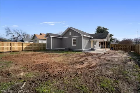 Exterior - 3601 N 49th St, Fort Smith, AR 72904 photo 7 of 8