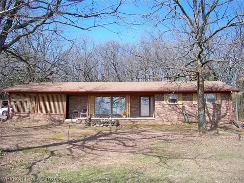 2722 Melody Ln, Alma, AR 72921