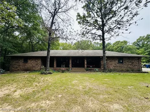 6916 Mc Clure Rd, Van Buren, AR 72956