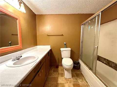Bath - 1702 Barnes St, Pocola, OK 74902 photo 4 of 8