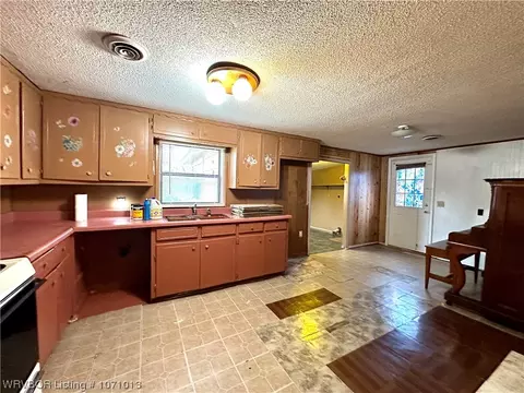 Kitchen - 1702 Barnes St, Pocola, OK 74902 photo 1 of 3