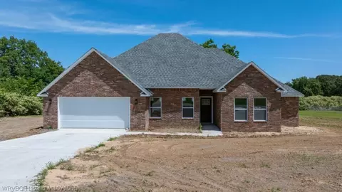 906 Point Royal Loop, Charleston, AR 72933