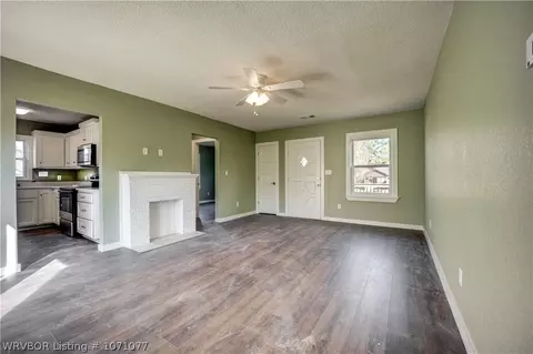Living - 2300 S S St, Fort Smith, AR 72901 photo 1 of 3