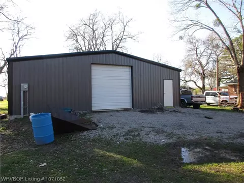 511 W Hazel St, Dyer, AR 72935