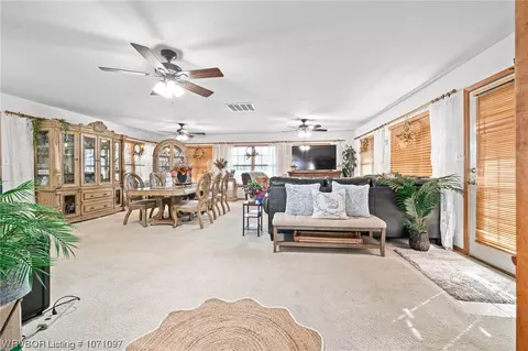 Living - 1312 Meadow Ln, Fort Smith, AR 72908 photo 7 of 8