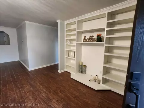 Living - 606 S Division Ave, Mansfield, AR 72944 photo 1 of 2