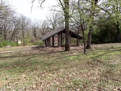 5800 Cliff Dr, Fort Smith, AR 72903 photo 2
