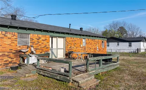 Exterior - 7501 Cypress Ave, Fort Smith, AR 72908 photo 5 of 9