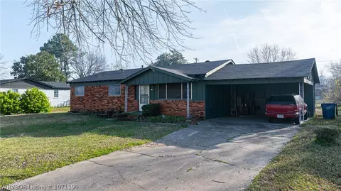 Exterior - 7501 Cypress Ave, Fort Smith, AR 72908 photo 2 of 9