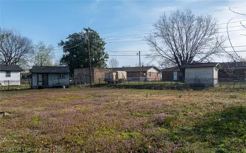 Exterior - 7501 Cypress Ave, Fort Smith, AR 72908 photo 7 of 9