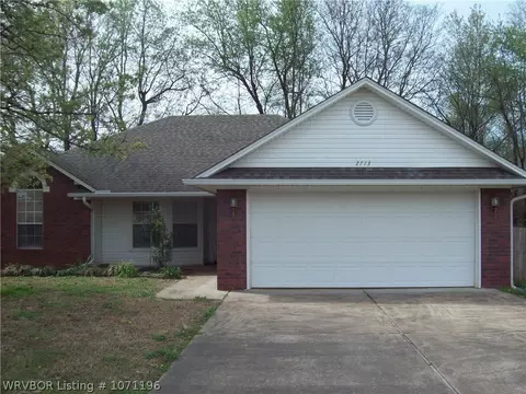 2713 Whitney Dr, Ozark, AR 72949 photo 2