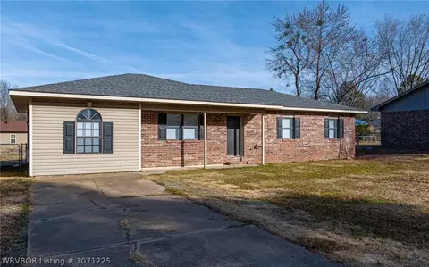 302 Connie Ln, Lavaca, AR 72941 photo 2