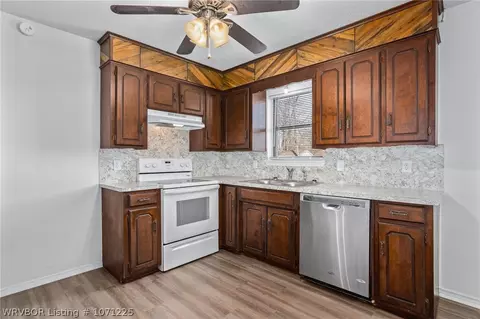 302 Connie Ln, Lavaca, AR 72941 photo 15