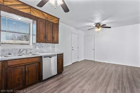 302 Connie Ln, Lavaca, AR 72941 photo 17