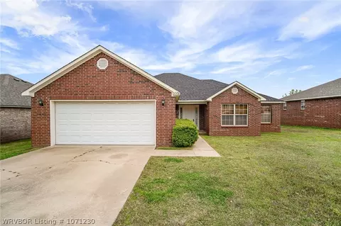2008 N 55th Pl, Fort Smith, AR 72904