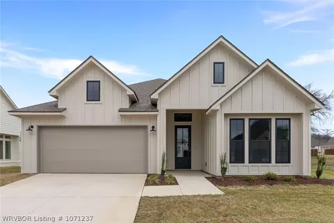 7007 Stonebrook Dr, Fort Smith, AR 72916
