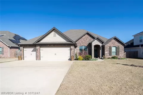 778 Malbec Rd, Springdale, AR 72762