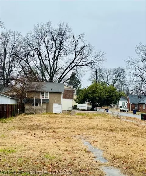 623 22nd St, Fort Smith, AR 72901