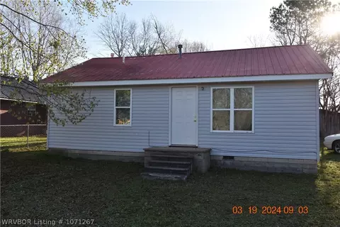 620 N Main St, Sallisaw, OK 74955