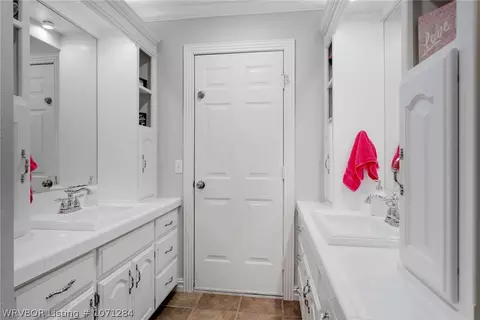 Bath - 3304 Mcclendons Mead, Fort Smith, AR 72908 photo 6 of 8
