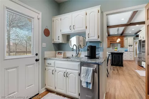 Kitchen - 3304 Mcclendons Mead, Fort Smith, AR 72908 photo 8 of 8