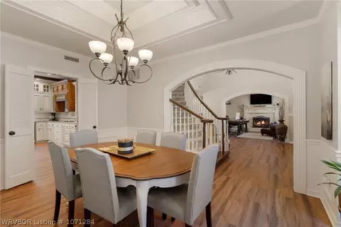 Dining - 3304 Mcclendons Mead, Fort Smith, AR 72908 photo 2 of 4