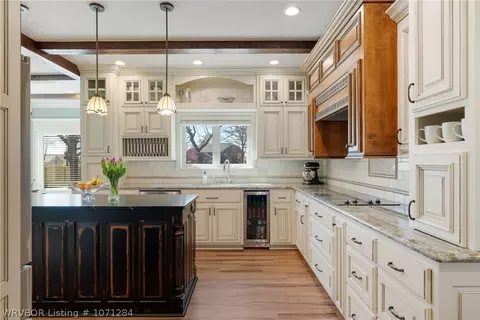 Kitchen - 3304 Mcclendons Mead, Fort Smith, AR 72908 photo 5 of 8