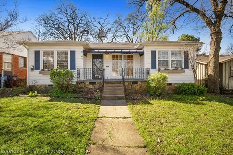 Exterior - 2104 S R St, Fort Smith, AR 72901 photo 11 of 11