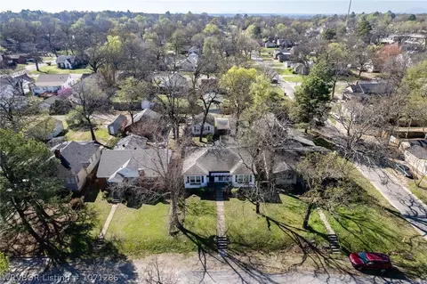 View/Area - 2104 S R St, Fort Smith, AR 72901 photo 1 of 7
