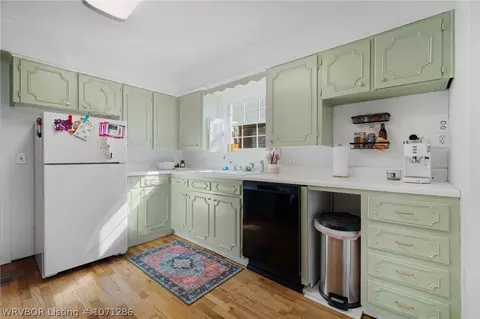 Kitchen - 2104 S R St, Fort Smith, AR 72901 photo 1 of 4