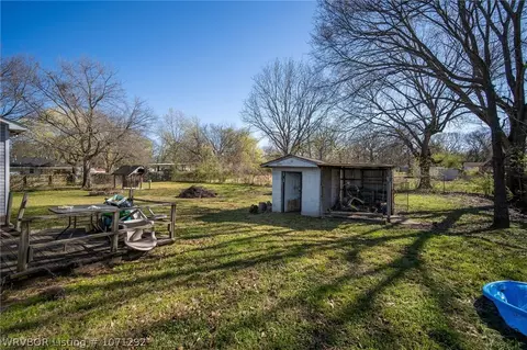 Exterior - 4108 N 31st St, Fort Smith, AR 72904 photo 8 of 10