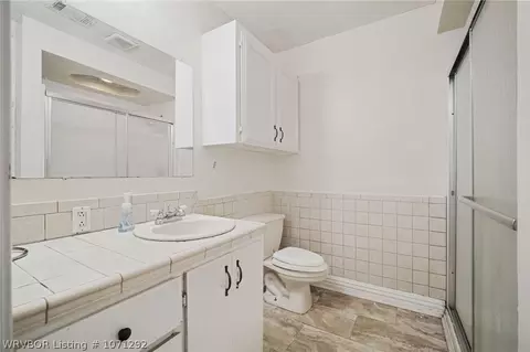 Bath - 4108 N 31st St, Fort Smith, AR 72904 photo 2 of 2