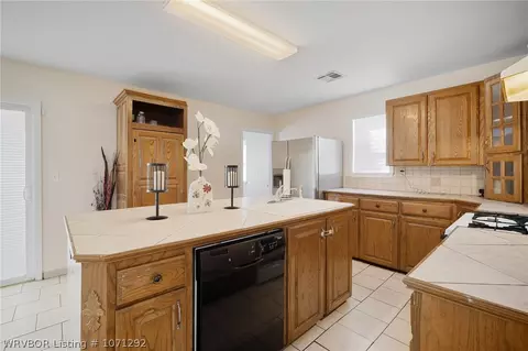 Kitchen - 4108 N 31st St, Fort Smith, AR 72904 photo 3 of 4
