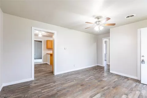 1105 Creston St, Fort Smith, AR 72908 photo 4