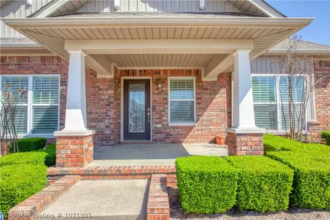 37 Stonegate Ct, Fort Smith, AR 72916 photo 4