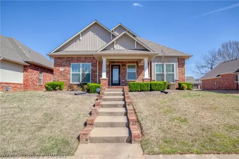 37 Stonegate Ct, Fort Smith, AR 72916