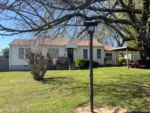 2822 S 66th, Fort Smith, AR 72903