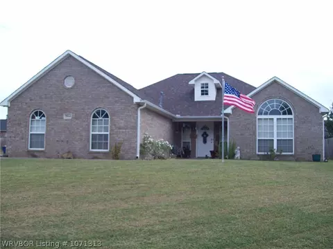 504 Chateau Dr, Fort Smith, AR 72908 photo 1