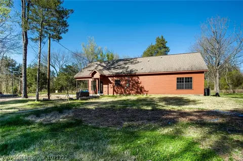 Exterior - 15304 Cravens Rd, Ozark, AR 72949 photo 3 of 5
