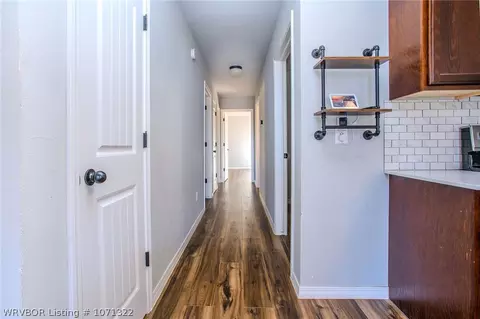Entry Way - 15304 Cravens Rd, Ozark, AR 72949 photo 1 of 2