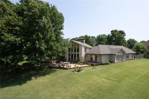 Exterior - 2000 Carleton Pl, Fort Smith, AR 72908 photo 5 of 6