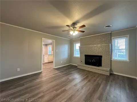 Living - 6501 Crimson Ave, Fort Smith, AR 72903 photo 1 of 1