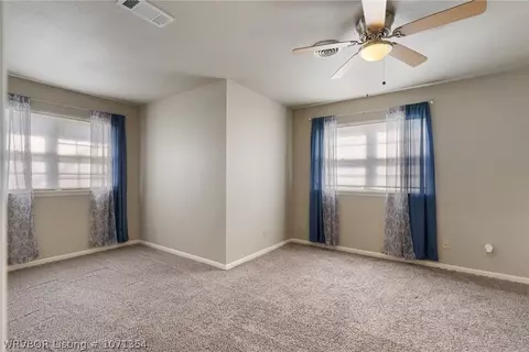 Living - 4224 Victoria Dr, Fort Smith, AR 72904 photo 6 of 7