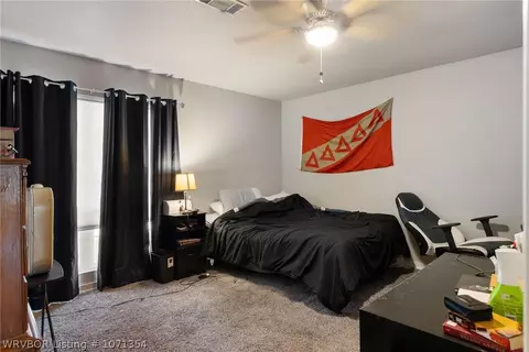 Bedroom - 4224 Victoria Dr, Fort Smith, AR 72904 photo 4 of 9