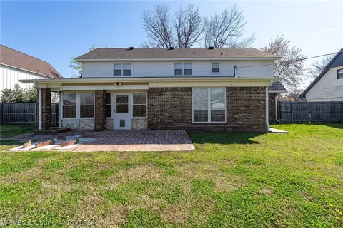 Exterior - 4224 Victoria Dr, Fort Smith, AR 72904 photo 5 of 8