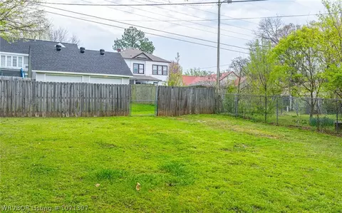 View/Area - 1111 S 25th St, Fort Smith, AR 72901 photo 1 of 5